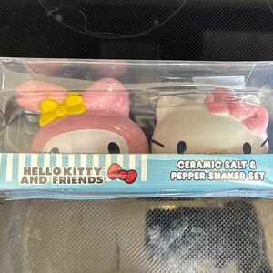 Hello Kitty Ceramic Salt & Pepper Shaker Set